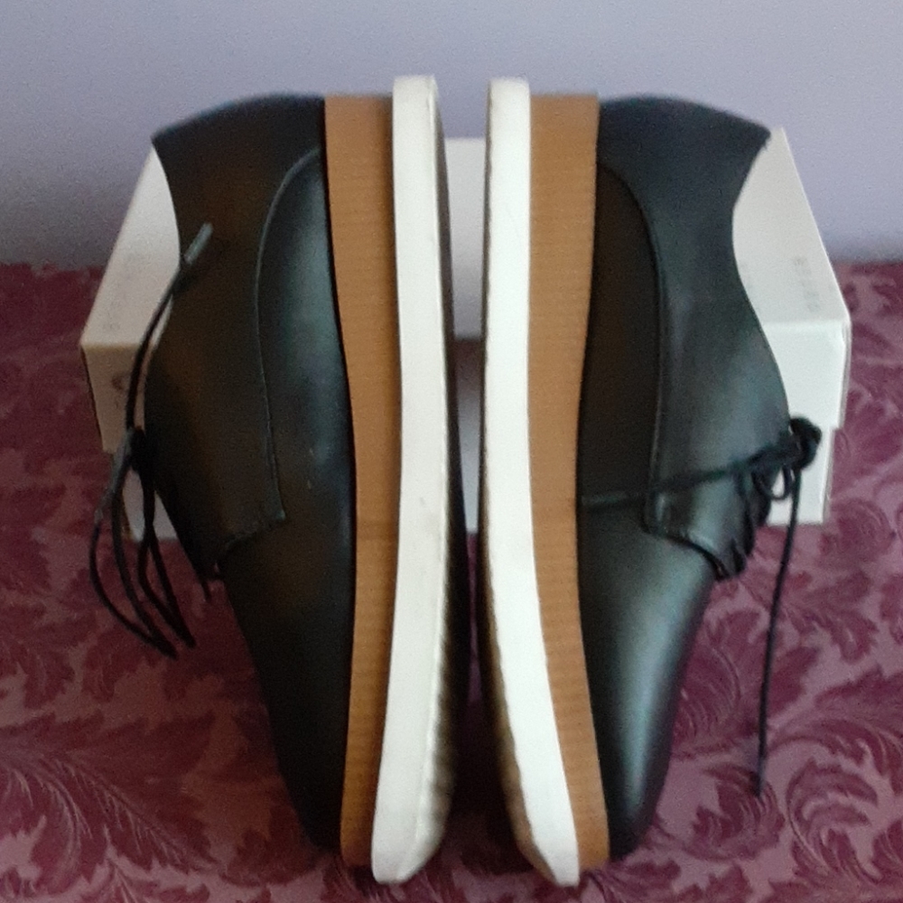 Black Bleecker & Bond Greer Wedge - Picture 10 of 10